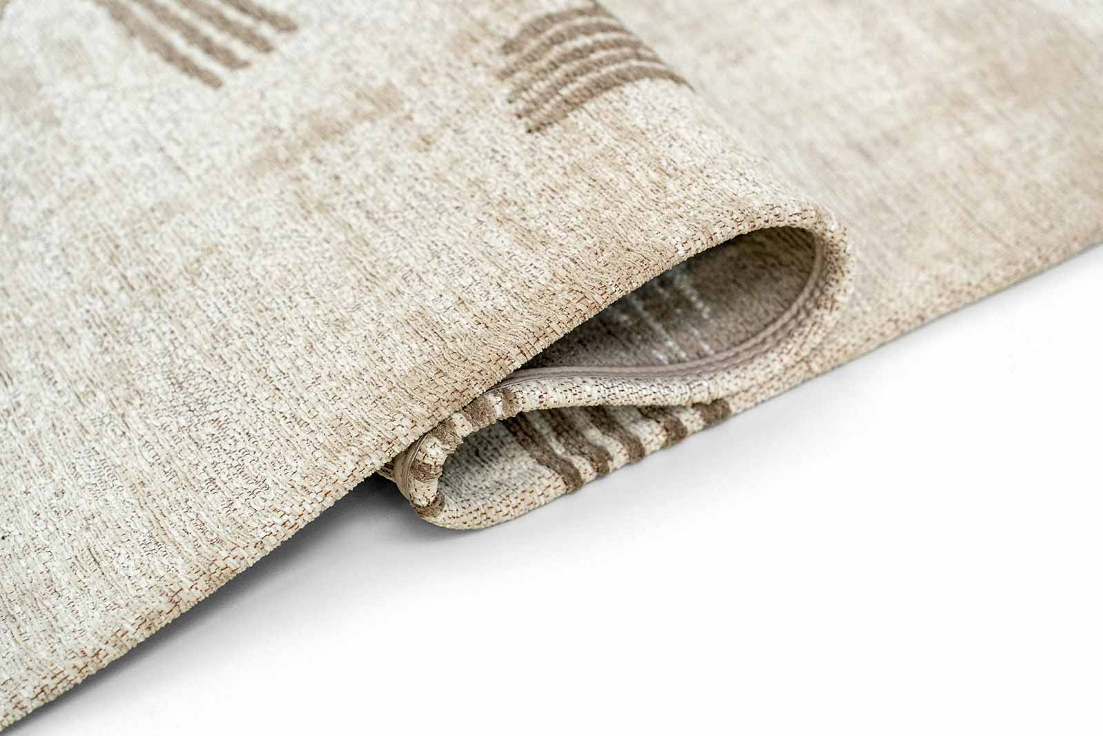 Louis De Poortere rug Meditation 2068 Kanji Dune fold