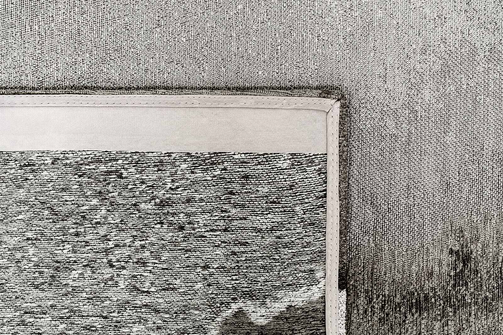 Louis De Poortere rug Meditation 2083 Lagoon Black Shadow back