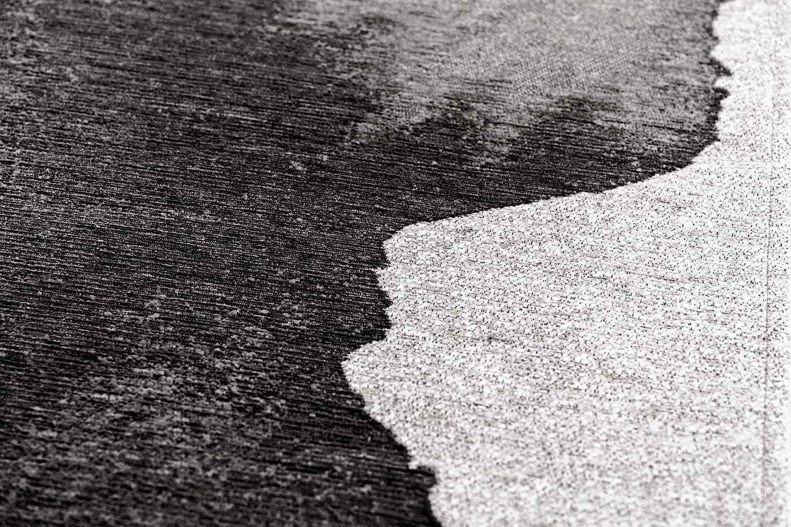 Louis De Poortere rug Meditation 2083 Lagoon Black Shadow zoom 1
